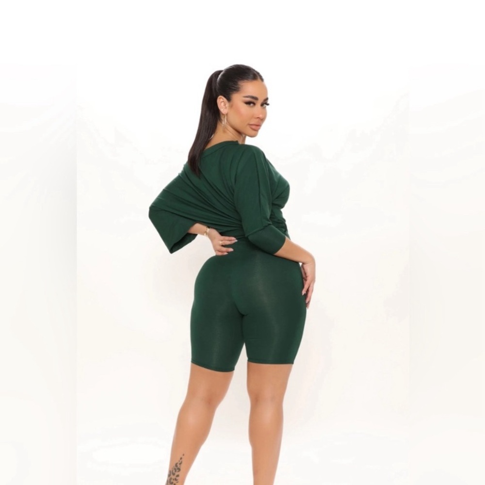 Fashion Nova Green Asymmetrical Dolman Sleeve Jumpsuit - Picture 2 of 4